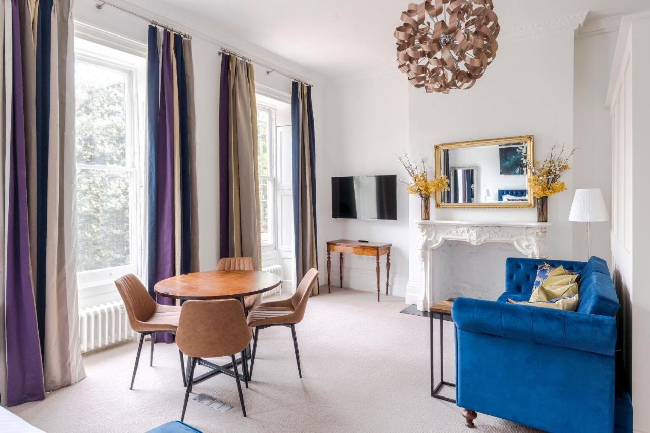 4 Berkeley Square I Your Apartment Bristol Bagian luar foto