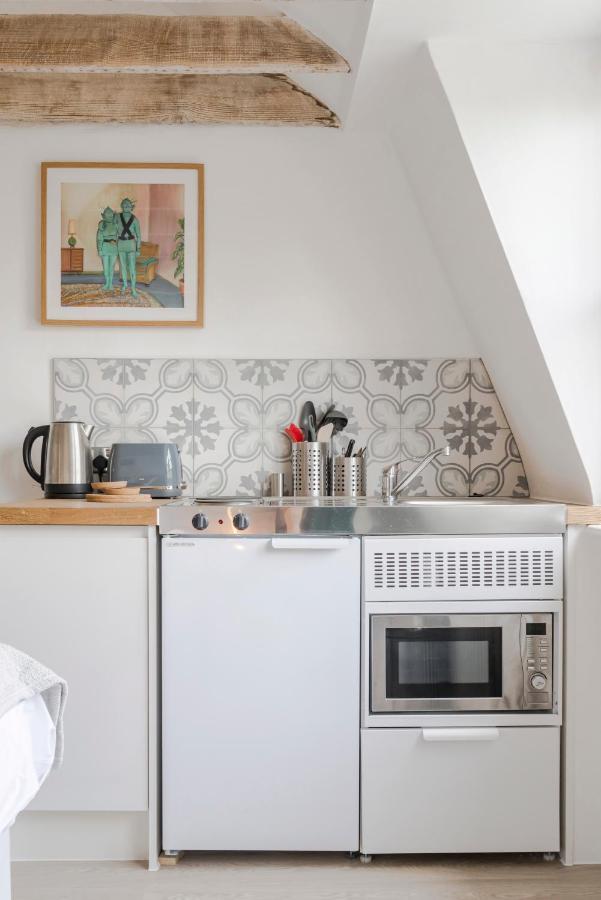 4 Berkeley Square I Your Apartment Bristol Bagian luar foto