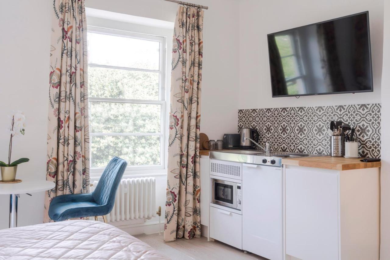 4 Berkeley Square I Your Apartment Bristol Ruang foto