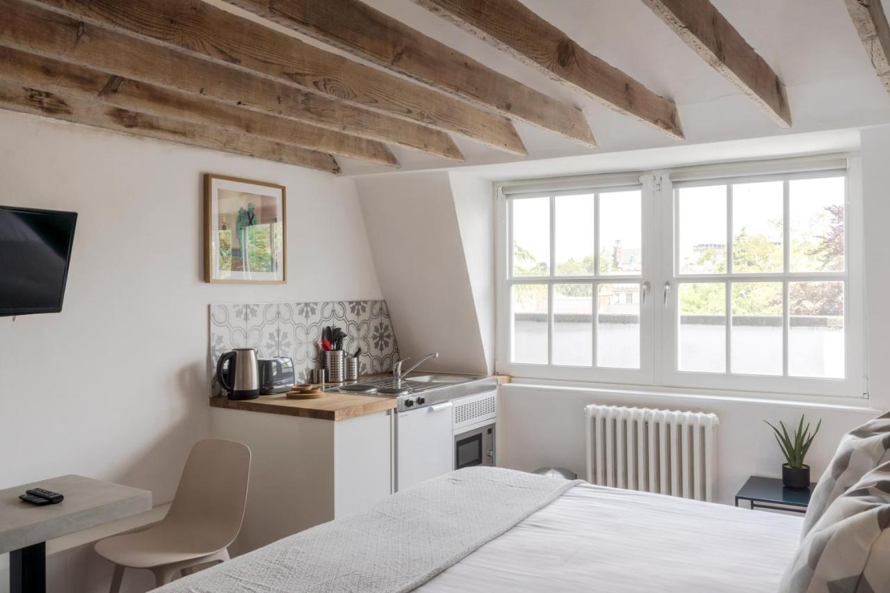 4 Berkeley Square I Your Apartment Bristol Bagian luar foto